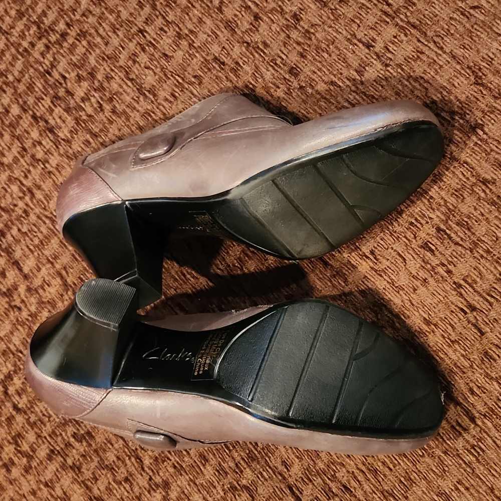 Clarks Booties - Picture 5 of 6